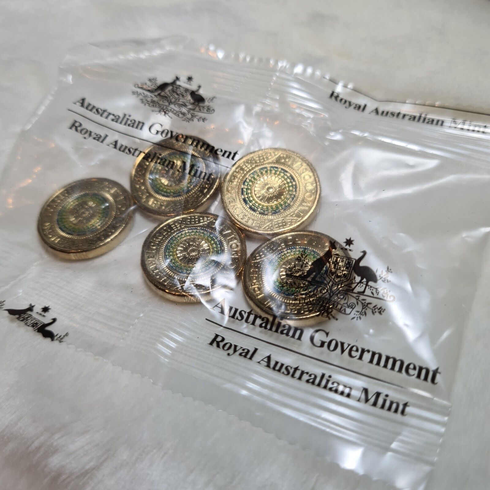 UNC 2017 $2 Mosaic Lest We Forget RAM BAG ANZAC Two Dollar Coloured (5 COINS)